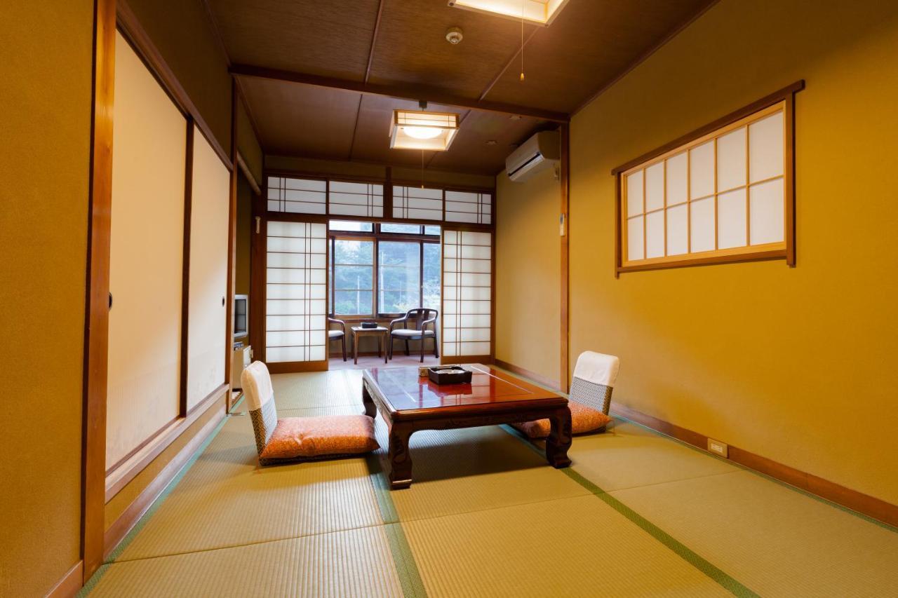Tsuruya Ryokan Toyooka  Extérieur photo